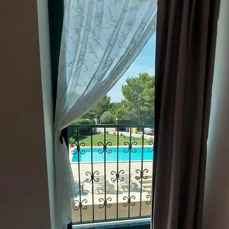 Family Friendly With A Swimming Pool Pomer, Medulin - 17681 Apartment Pula
